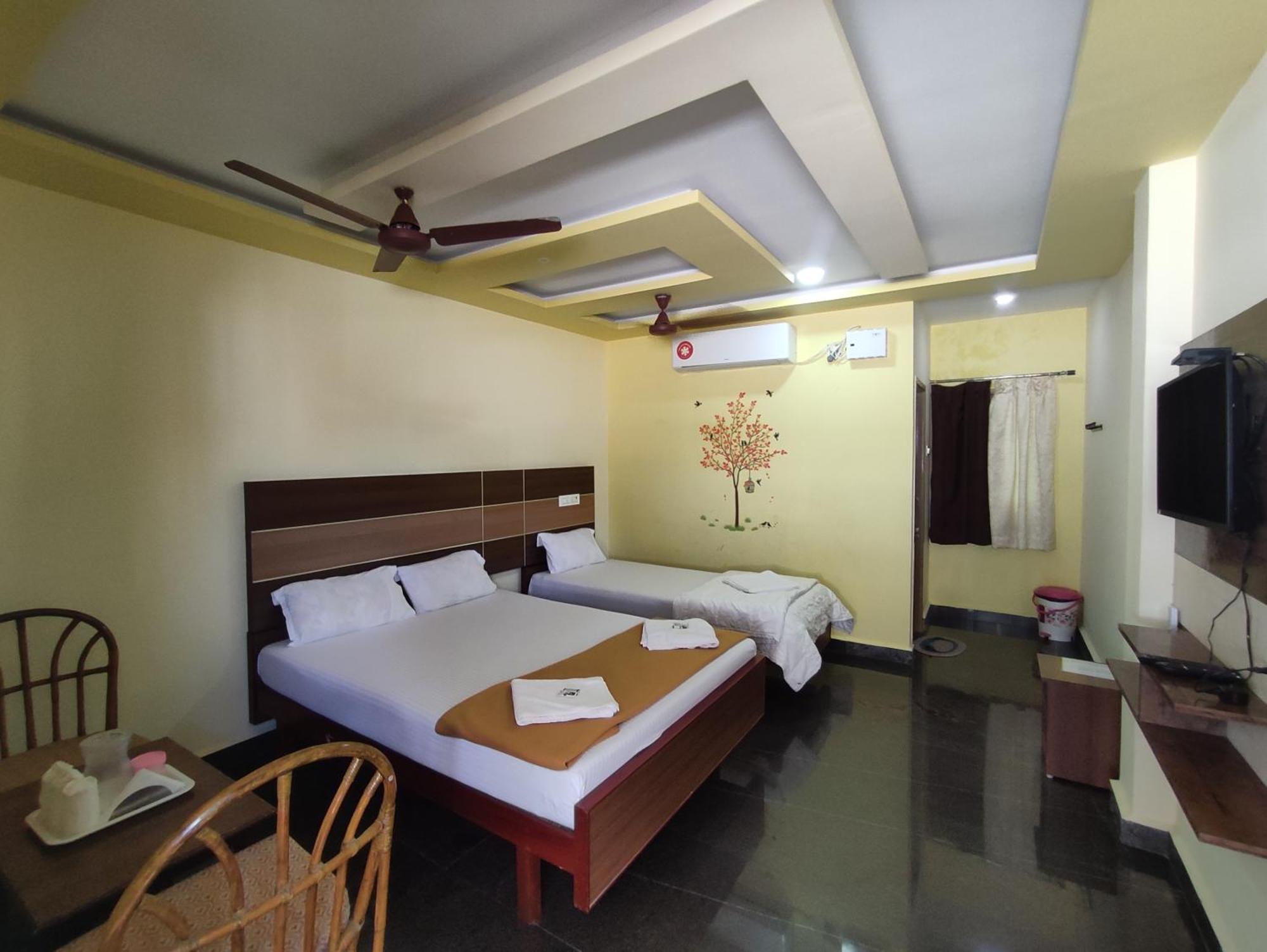 Sri Murugan Beach Paradise Hotel Mahabalipuram Exterior photo
