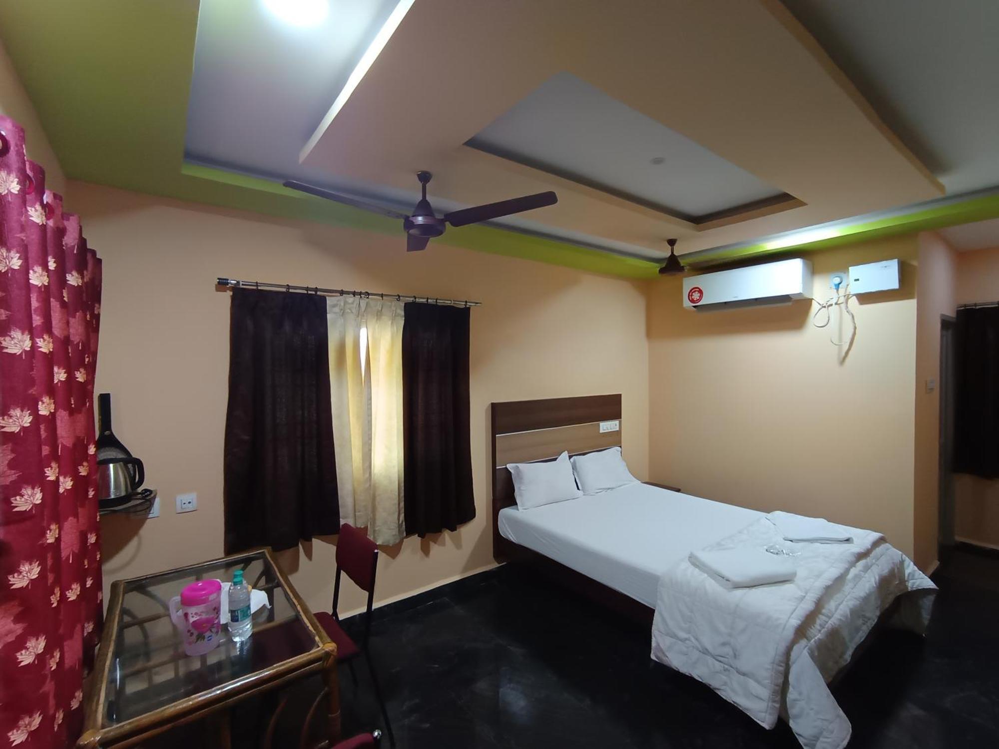 Sri Murugan Beach Paradise Hotel Mahabalipuram Exterior photo
