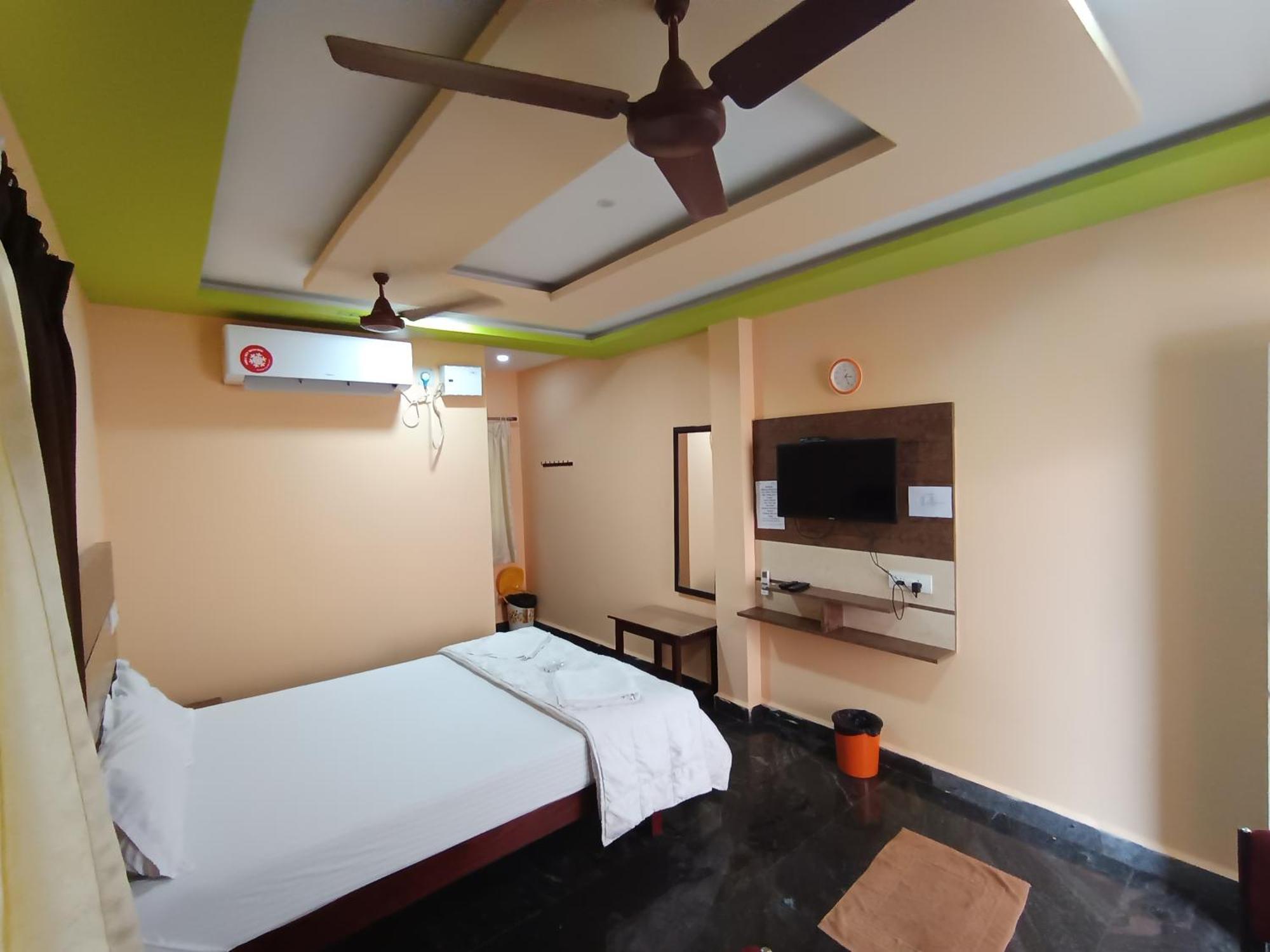 Sri Murugan Beach Paradise Hotel Mahabalipuram Exterior photo