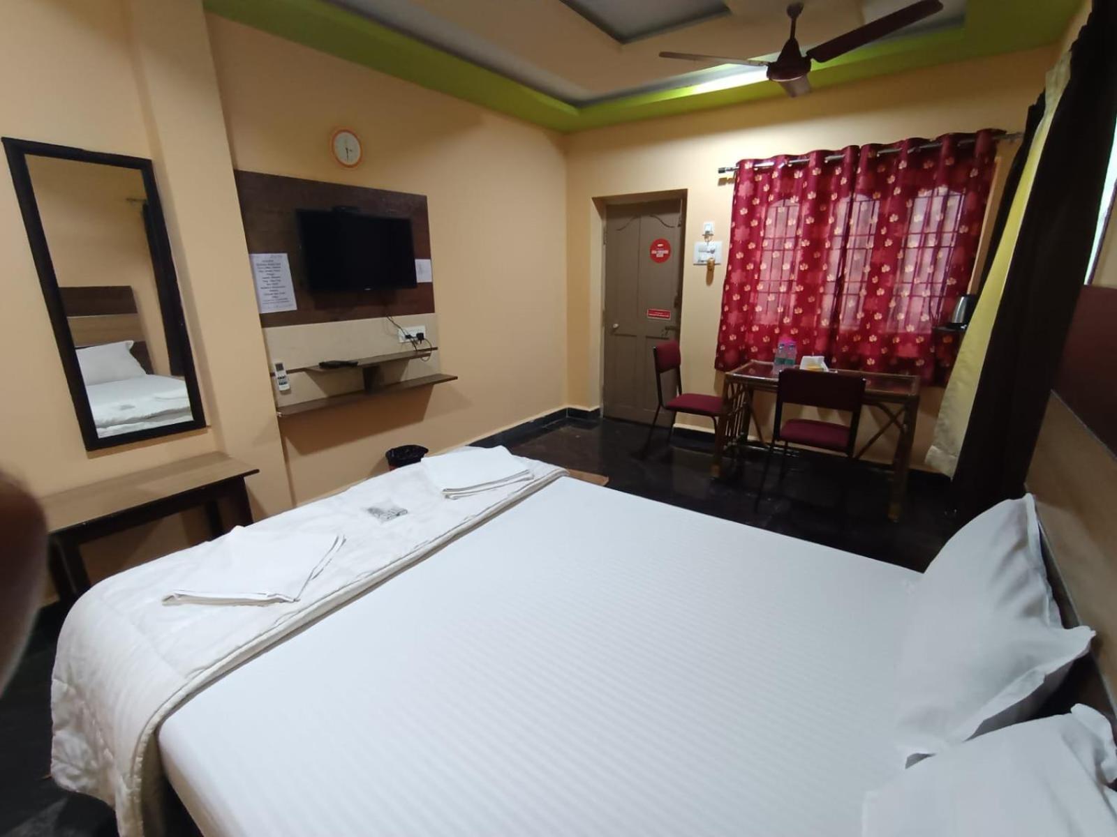 Sri Murugan Beach Paradise Hotel Mahabalipuram Exterior photo