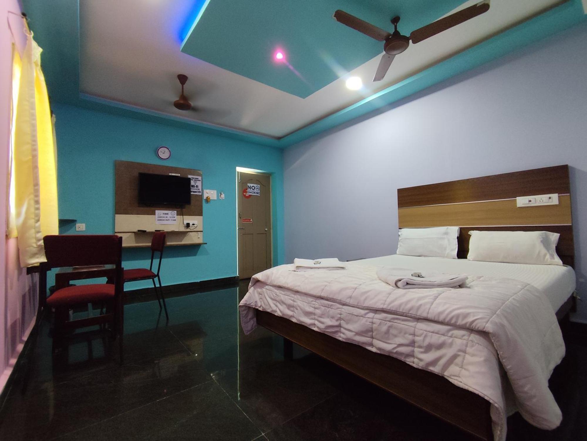 Sri Murugan Beach Paradise Hotel Mahabalipuram Exterior photo