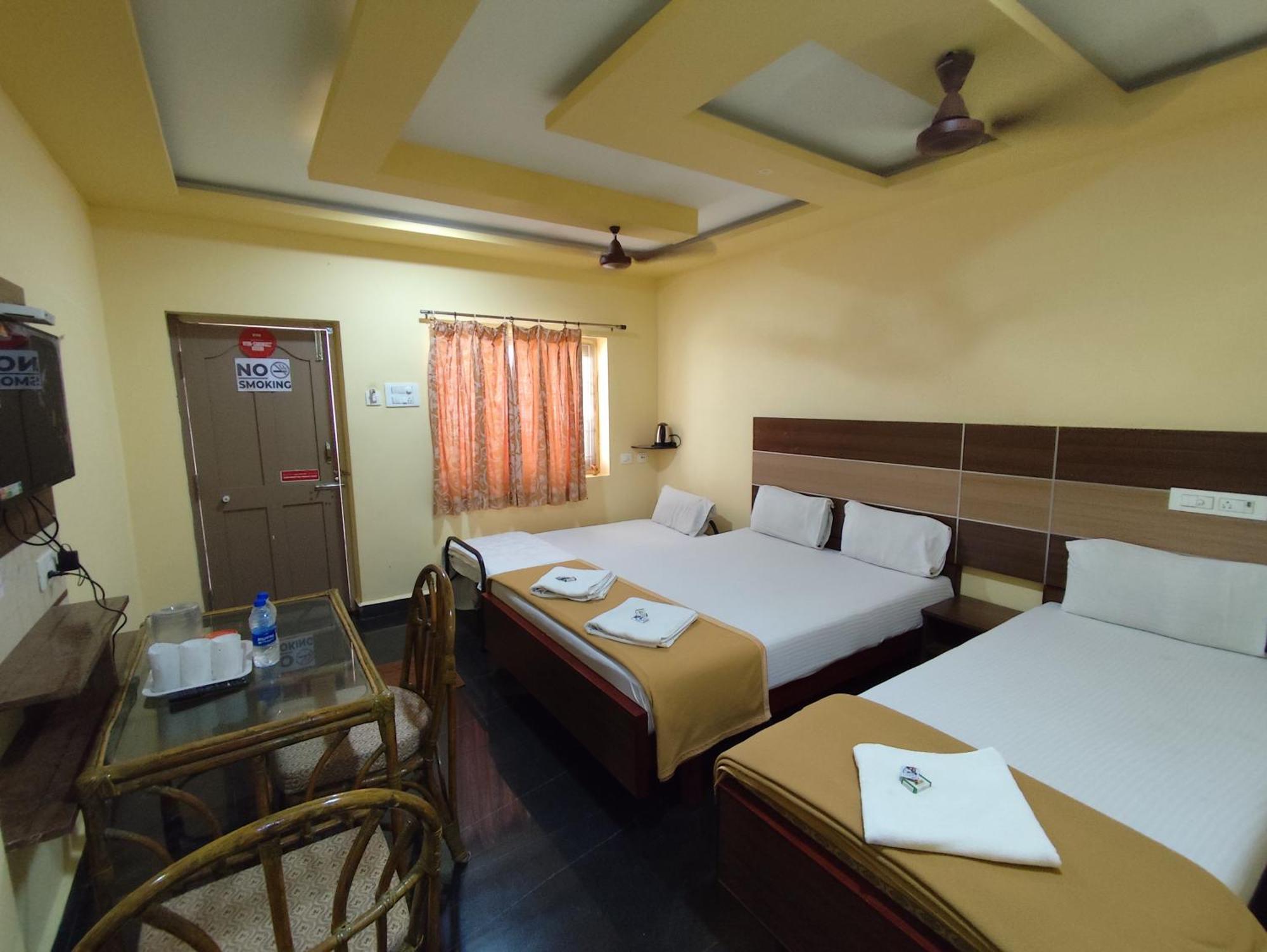 Sri Murugan Beach Paradise Hotel Mahabalipuram Exterior photo